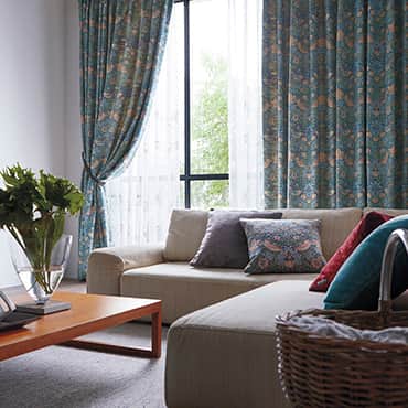 ドレープ:MM3110 レース:MM3157