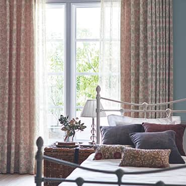 ドレープ:MM3151 レース:MM3167