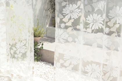 Lace(���[�X�J�[�e��)