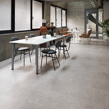 �}�e�B��NW �v��