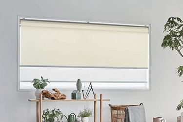 �j�`�x�C �\�t�B�[ �_�u���^�C�v ���t�B�[