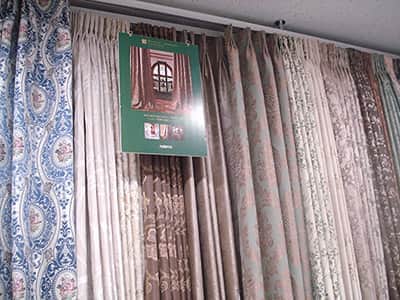 アスワン「ミュルーズ」、東リ「リオン織物美術館」の人気柄を展示しております。